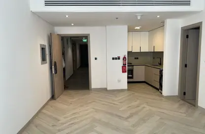 Apartment - 1 Bedroom - 2 Bathrooms for rent in Empire Residence - Jumeirah Village Circle - Dubai
