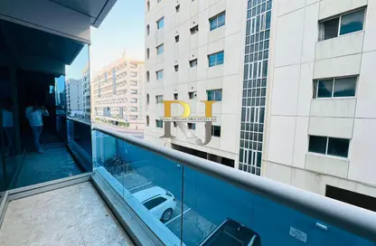 Apartment - 3 Bedrooms - 3 Bathrooms for rent in Silver Sands 2 - Mankhool - Bur Dubai - Dubai