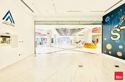 Retail - Studio for rent in Al Hudaiba Mall - Al Hudaiba - Al Satwa - Dubai