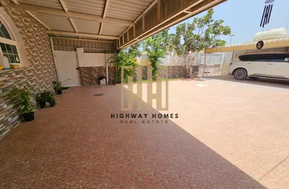 فيلا - 5 غرف نوم - 5 حمامات للبيع في الصبخة - ضاحية الرقة - الشارقة