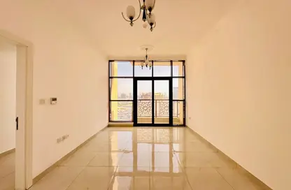 Apartment - 1 Bedroom - 2 Bathrooms for rent in Dome Tower - Al Jaddaf - Dubai