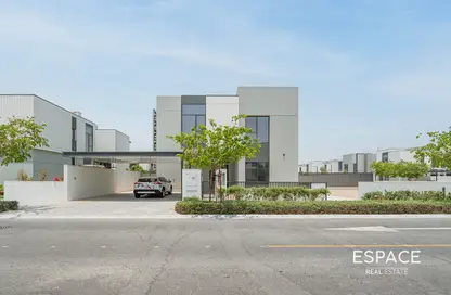 تاون هاوس - 5 غرف نوم - 7 حمامات للايجار في مروج الفرجان شرق - الفرجان - دبي تاون هاوس - 5 غرف نوم - 7 حمامات للايجار في مروج الفرجان شرق - الفرجان - دبي