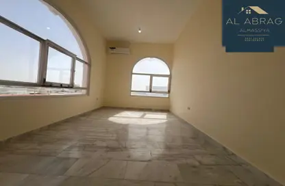 Apartment - 1 Bedroom - 1 Bathroom for rent in C233 Building - Mohamed Bin Zayed City - Abu Dhabi