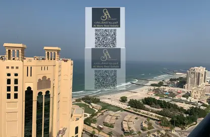 شقة - 3 غرف نوم - 4 حمامات للايجار في برج الكورنيش - طريق كورنيش عجمان - عجمان