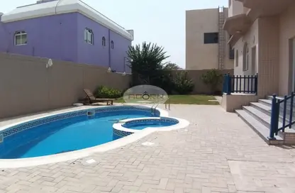 Villa - 5 Bedrooms - 3 Bathrooms for rent in Umm Suqeim 2 Villas - Umm Suqeim 2 - Umm Suqeim - Dubai