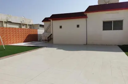 Villa - 3 Bedrooms - 4 Bathrooms for rent in Khuzam - Ras Al Khaimah