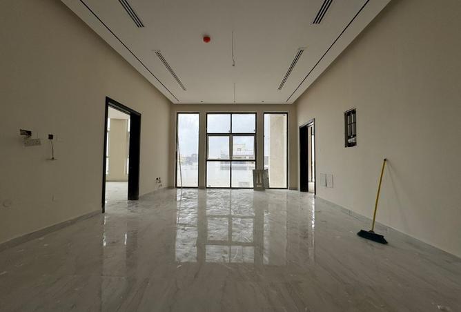 15842105 - Property Image 2