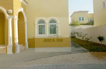 Villa - 3 Bedrooms - 4 Bathrooms for rent in Legacy - Jumeirah Park - Dubai