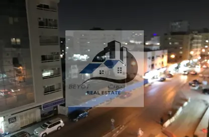 شقة - 2 غرف نوم - 2 حمامات للايجار في مساكن كورنيش عجمان - طريق كورنيش عجمان - عجمان