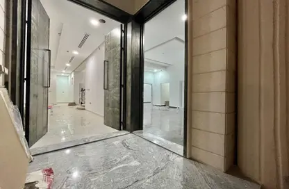 Apartment - 2 Bedrooms - 2 Bathrooms for rent in Madinat Al Riyad - Abu Dhabi