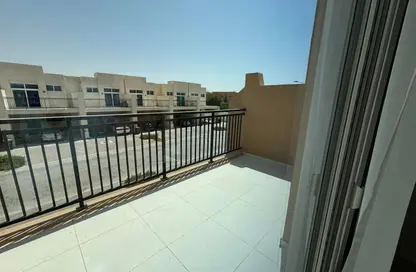 Apartment - 3 Bedrooms - 2 Bathrooms for rent in Victoria - Damac Hills 2 - Dubai Apartment - 3 Bedrooms - 2 Bathrooms for rent in Victoria - Damac Hills 2 - Dubai