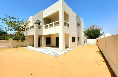 Apartment - 3 Bedrooms - 4 Bathrooms for rent in The Gardens Buildings - The Gardens - Dubai