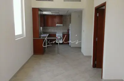 شقة - غرفة نوم - 2 حمامات للايجار في ويدكومب هاوس 1 - وايدكومب هاوس - مدينة السيارات - دبي