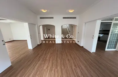 Villa - 5 Bedrooms - 5 Bathrooms for rent in Meadows 4 - Meadows - Dubai