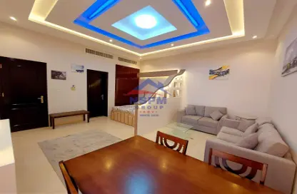 Living / Dining Room image for: Apartment - 1 Bathroom for rent in Al Saada Street - Al Mushrif - Abu Dhabi, Image 1