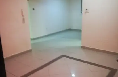 شقة - غرفة نوم - 2 حمامات للبيع في النهدة - الشارقة