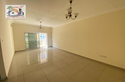 Apartment - 3 Bedrooms - 3 Bathrooms for rent in Muwailih Building - Muwaileh - Sharjah