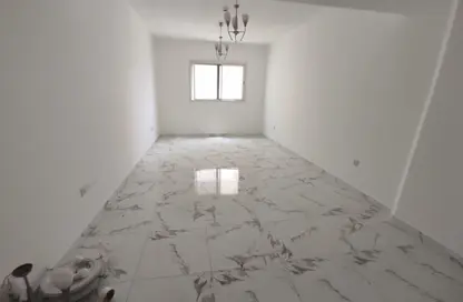 Apartment - 2 Bedrooms - 3 Bathrooms for rent in Muwailih Building - Muwaileh - Sharjah