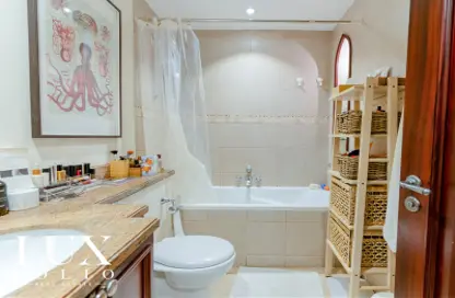 Apartment - 1 Bedroom - 2 Bathrooms for sale in Miska 2 - Miska - Old Town - Dubai