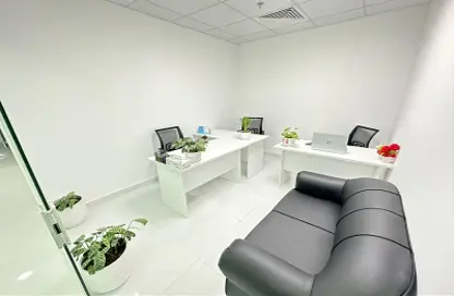 Business Centre - Studio - 1 Bathroom for rent in Aspin Tower - Sheikh Zayed Road - Dubai