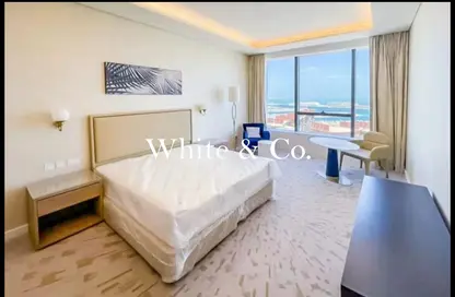 Apartment - Studio - 1 Bathroom for rent in The Palm Tower - Palm Jumeirah - Dubai
