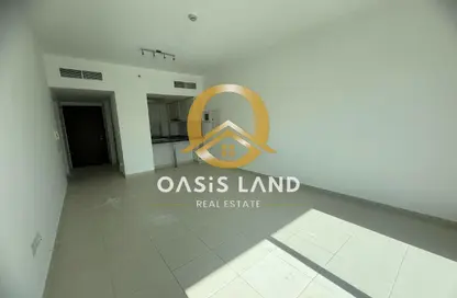 Apartment - 2 Bedrooms - 3 Bathrooms for rent in Oxford Building - District 14 - Jumeirah Village Circle - Dubai