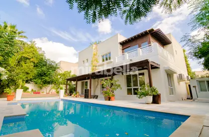Villa - 4 Bedrooms - 5 Bathrooms for rent in Meadows 5 - Meadows - Dubai