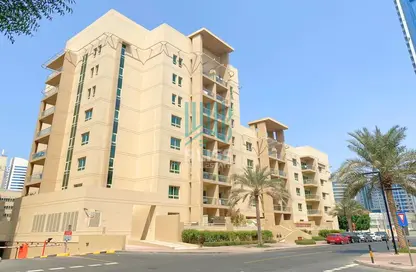 Outdoor Building image for: Apartment - 1 Bedroom - 1 Bathroom for rent in Al Thayyal 3 - Al Thayyal - Greens - Dubai, Image 1