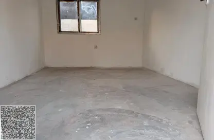 سكن عمال - استوديو - 8 حمامات للايجار في الصجعة الصناعية - الصجعة - الشارقة