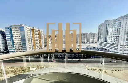 شقة - 2 غرف نوم - 3 حمامات للايجار في برج صحارى 3 - مجمع صحارى - النهدة - الشارقة