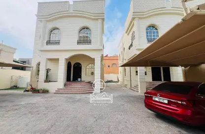 Villa - 4 Bedrooms - 5 Bathrooms for rent in Khalifa City - Abu Dhabi
