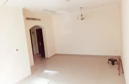 Apartment - 2 Bedrooms - 2 Bathrooms for rent in Al Khan Corniche - Al Khan - Sharjah