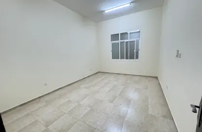 Apartment - 3 Bedrooms - 3 Bathrooms for rent in Asharej - Al Ain