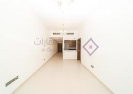 صورةغرفة فارغة لـ: شقة - 1 غرفة نوم - 2 حمامات للكراء في المرقبات - ديرة - دبي, صورة 1