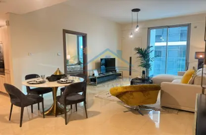 Living / Dining Room image for: Apartment - 1 Bedroom - 2 Bathrooms for sale in Oasis Residences - Shams Abu Dhabi - Al Reem Island - Abu Dhabi, Image 1