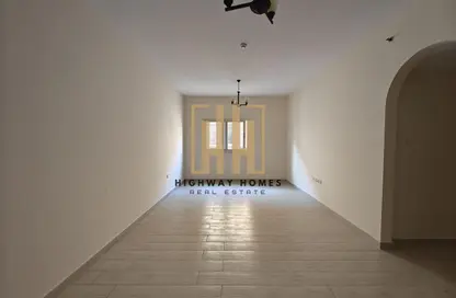 Apartment - 1 Bedroom - 2 Bathrooms for rent in Muwaileh 29 Building - Muwaileh - Sharjah