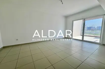 شقة - غرفة نوم - 2 حمامات للايجار في مبني اوكسفورد - قرية الجميرا سركل - دبي