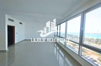 Apartment - 4 Bedrooms - 4 Bathrooms for rent in Corniche Road - Abu Dhabi