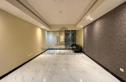 Apartment - Studio - 1 Bathroom for rent in Sama Tower - Electra Street - Abu Dhabi