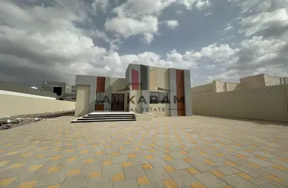 Villa - 4 Bedrooms - 7 Bathrooms for sale in Seih Al Uraibi - Ras Al Khaimah