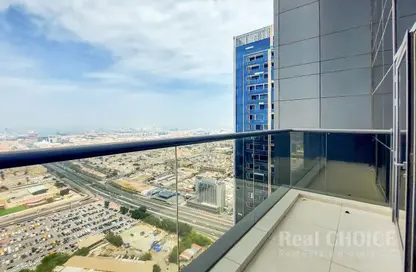 شقة - 3 غرف نوم - 4 حمامات للايجار في برج دوجا - شارع الشيخ زايد - دبي