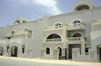 فيلا - 4 غرف نوم - 6 حمامات للبيع في حدائق الإمارات 1 - قرية الجميرا سركل - دبي