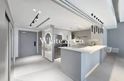 Apartment - 2 Bedrooms - 3 Bathrooms for sale in Standpoint Tower 1 - Standpoint Towers - Downtown Dubai - Dubai