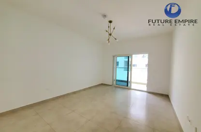 Apartment - 1 Bedroom - 2 Bathrooms for rent in Al Quoz 3 - Al Quoz - Dubai