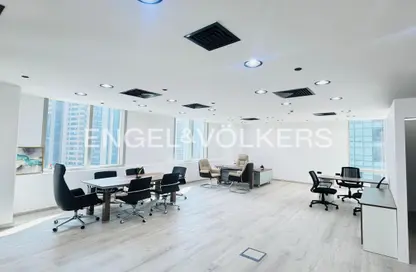 مكتب - استوديو - 1 حمام للايجار في القمة - الخليج التجاري - دبي