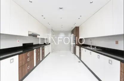 Apartment - 2 Bedrooms - 3 Bathrooms for sale in Emirates Crown - Dubai Marina - Dubai