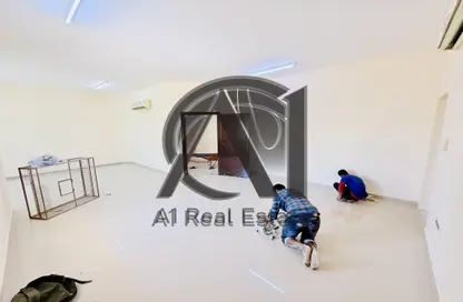 Villa - 3 Bedrooms - 4 Bathrooms for rent in Shaab Al Askar - Zakher - Al Ain
