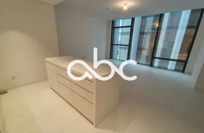 Apartment - 1 Bedroom - 2 Bathrooms for rent in RDK Towers - Najmat Abu Dhabi - Al Reem Island - Abu Dhabi