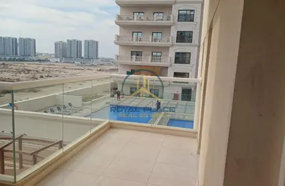 شقة - 2 غرف نوم - 3 حمامات للايجار في مسكن فريج - الفرجان - دبي