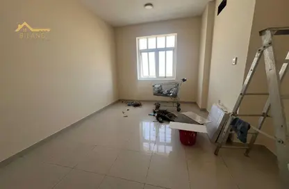 Apartment - 1 Bedroom - 2 Bathrooms for rent in Al Jurf 2 - Al Jurf - Ajman Downtown - Ajman